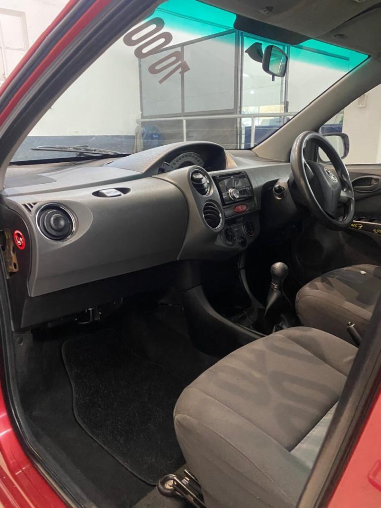 Toyota Etios 2012