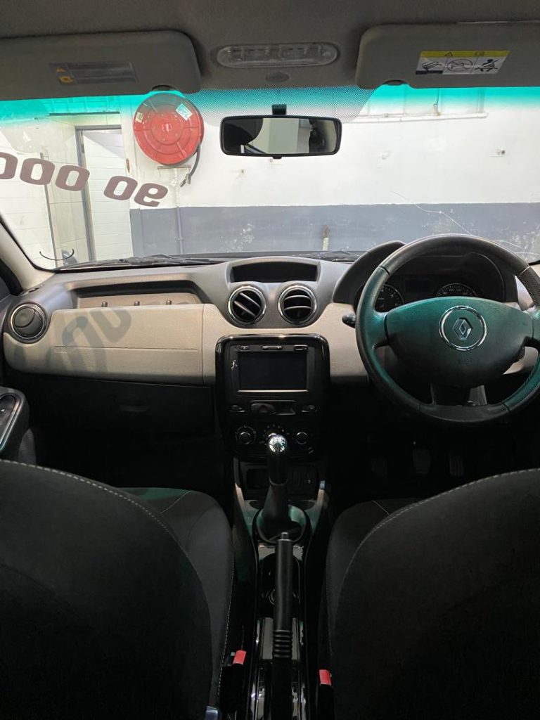 2014 Renault Duster (Black)