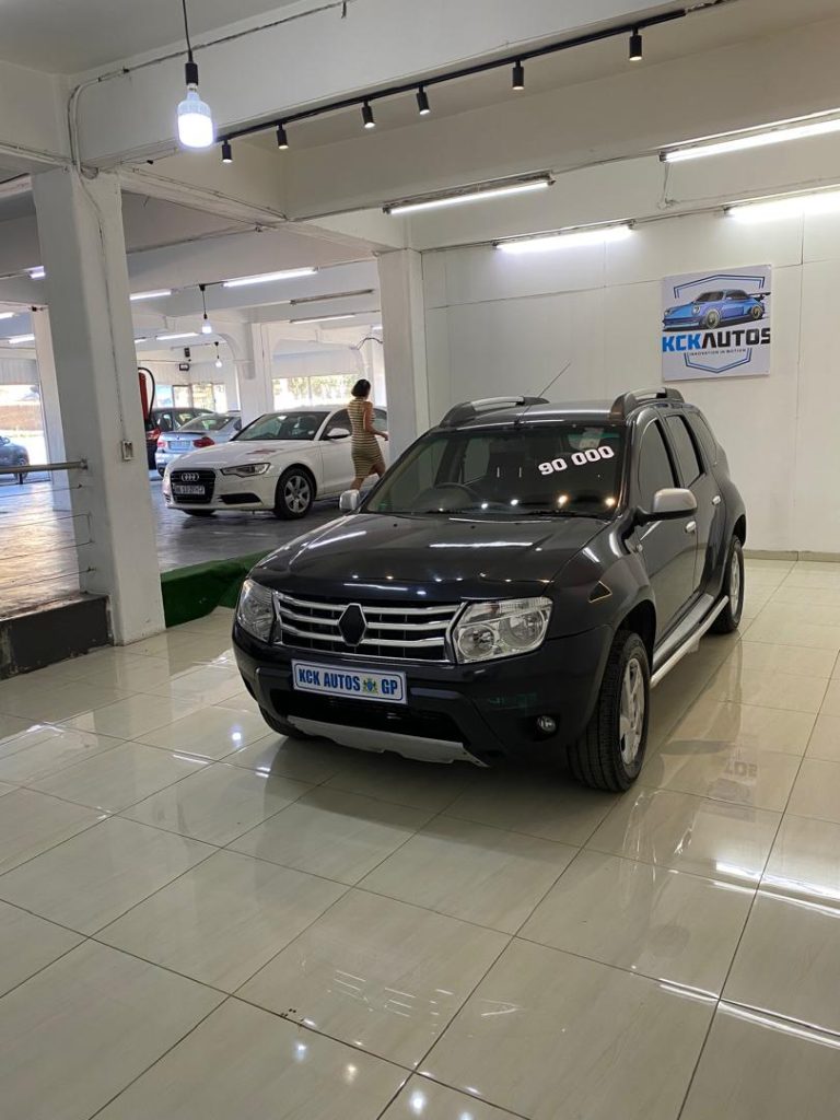 2014 Renault Duster (Black)
