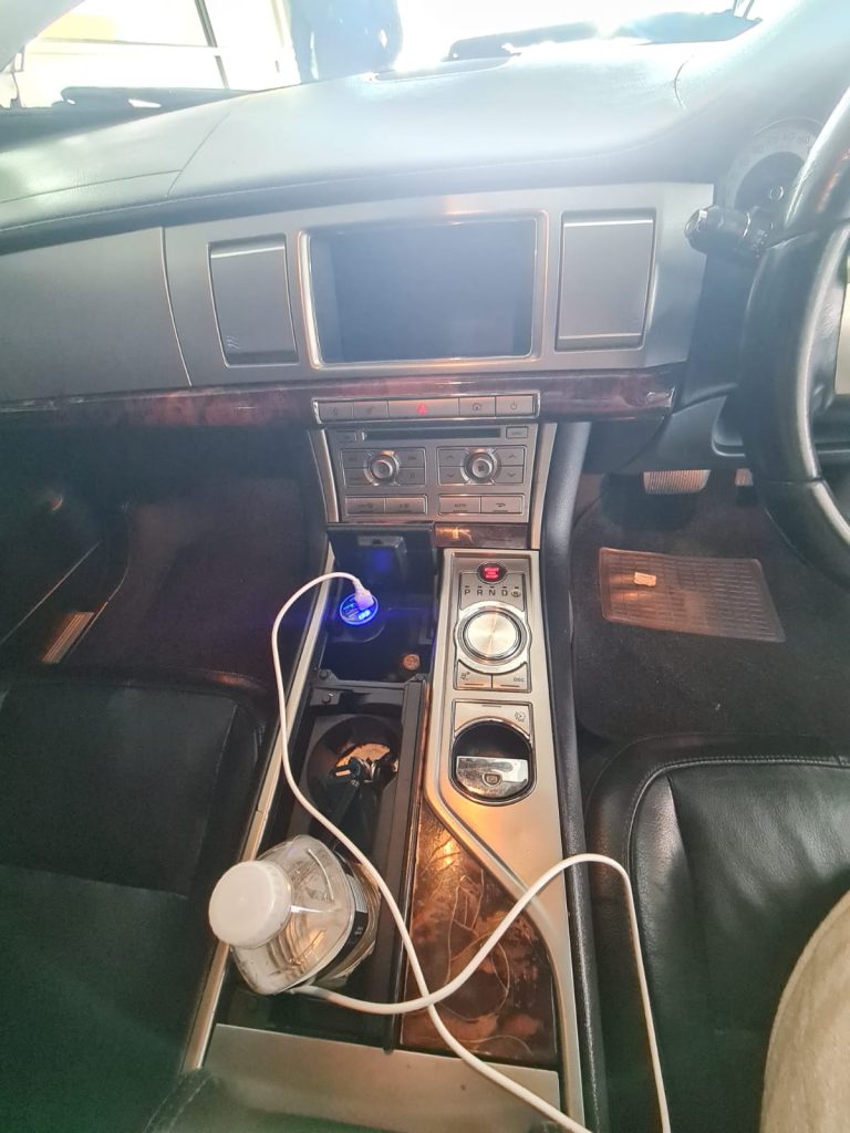 2010 Jaguar XF V6