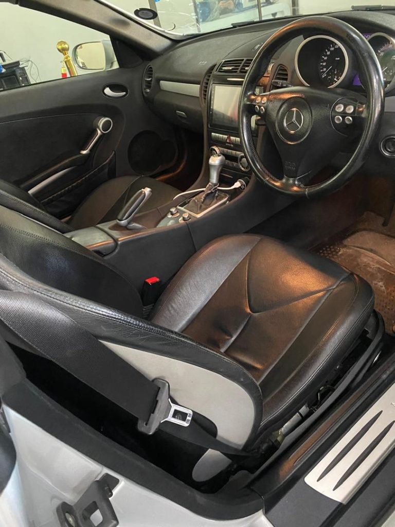 2004 Mercedes Benz SLK 350
