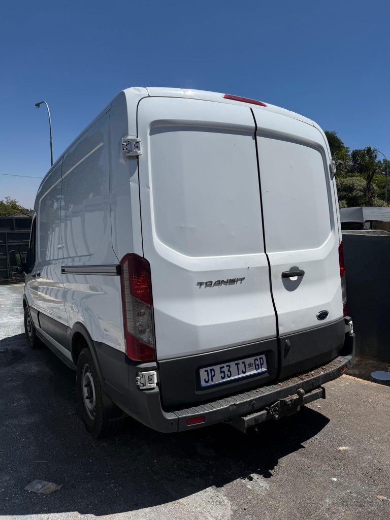 2020 Ford Transit Cargo Van 2.2L