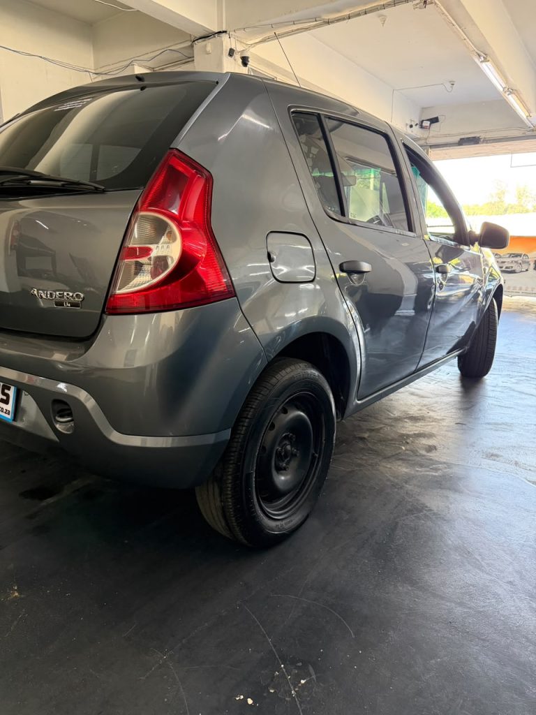 2012 Renault Sandero 1.4l Hatchback