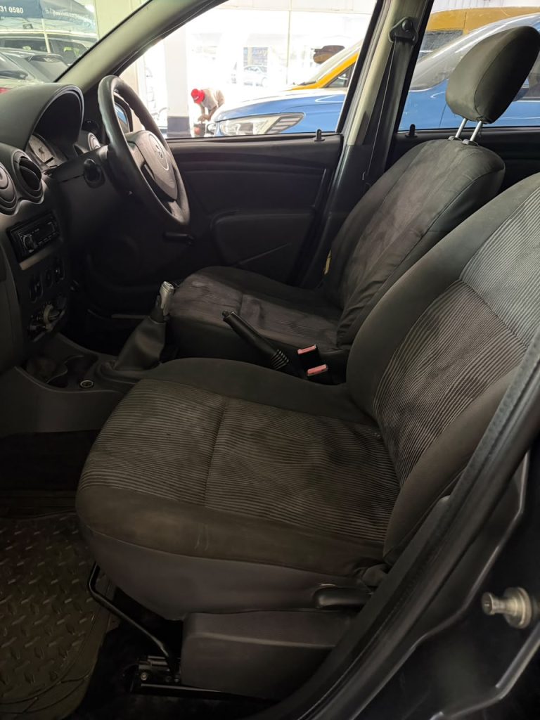 2012 Renault Sandero 1.4l Hatchback